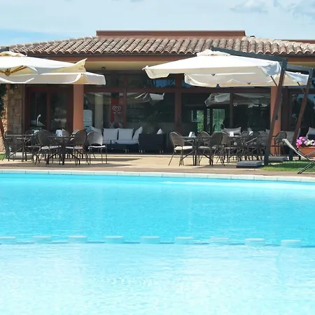 Cala Paradiso 4*