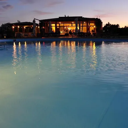 Cala Paradiso 4*
