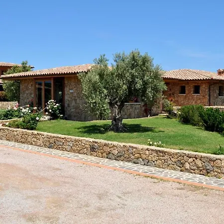 Cala Paradiso 4*