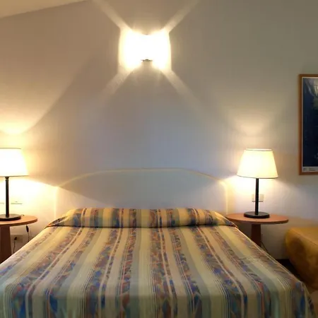 Cala Paradiso 4* Сан-Теодоро