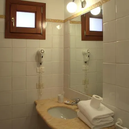 Cala Paradiso База отдыха 4*