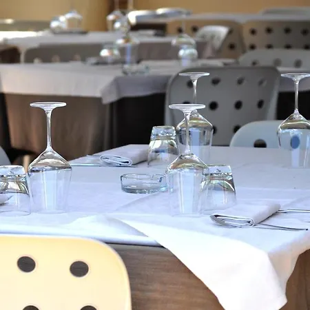 カーラ パラディソ レジデンス 4*