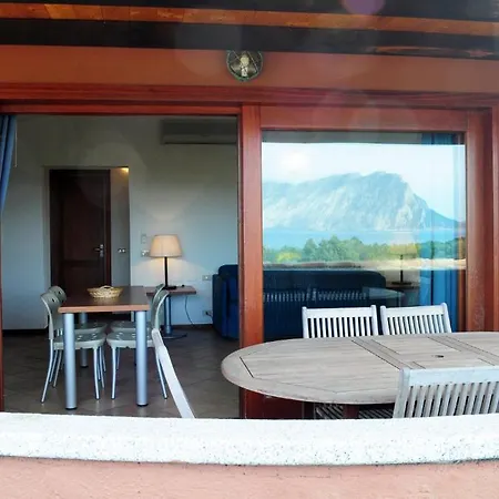 Cala Paradiso 산테오도로